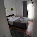 Castle Πανσιόν 4*