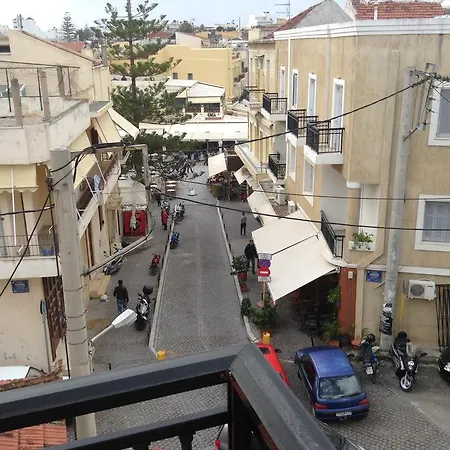 Castle בית הארחה 3*